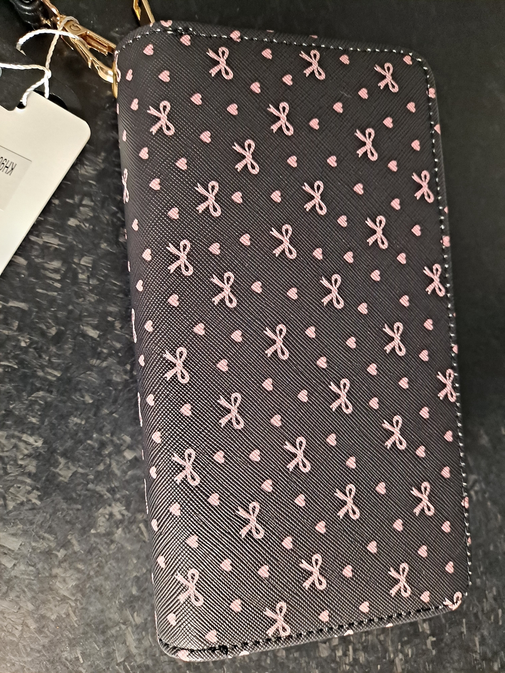 Black and Pink Bow & Heart Print Wristlet Wallet. (NWT) - Picture 2 of 15